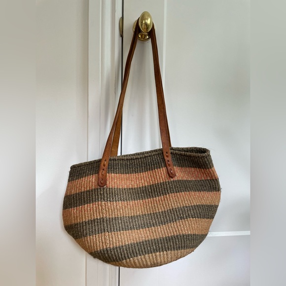 Woven shopper bag with leather straps - Picture 5 of 7
